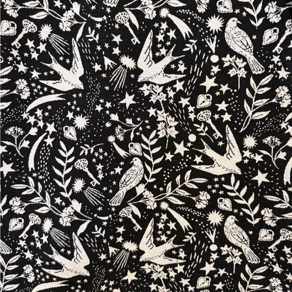 Boden Black and White Nature Print Jackard Long Sleeve Dress with cute bird prin - Picture 2 of 10